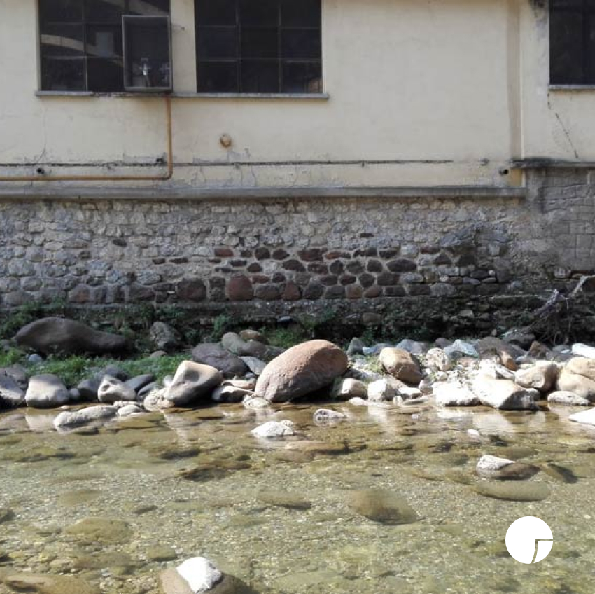 realizzazione scogliera alveo fiume mella frosio next -2